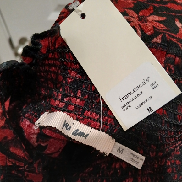 NWT Francesca's Red Flower Top - Picture 11 of 12